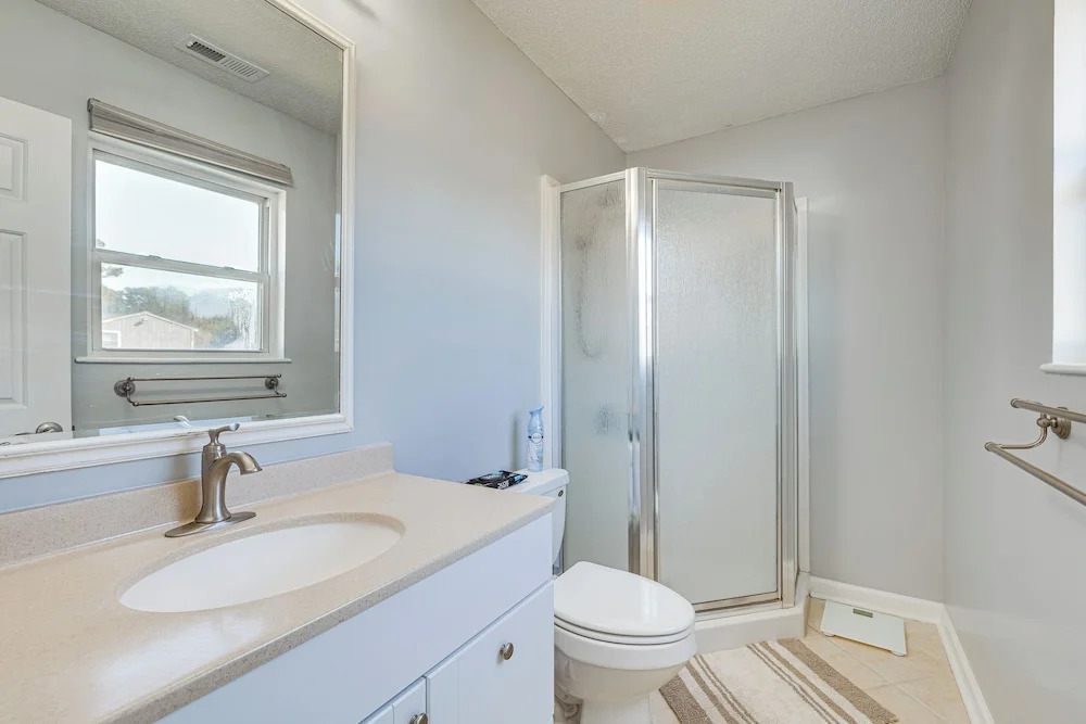 Pet-friendly Beaufort Home w/ Private Yard