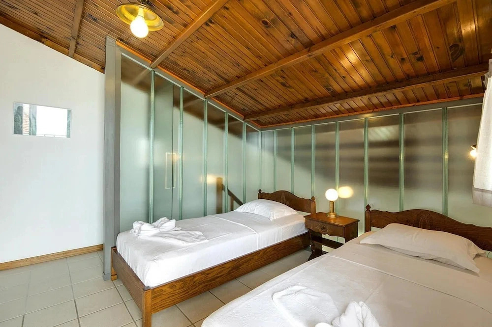 Seaview Holiday Home in Gerakini for 6