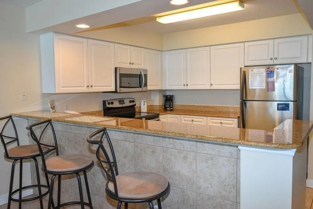 Blue Water Keyes 706 - 3 Br Condo