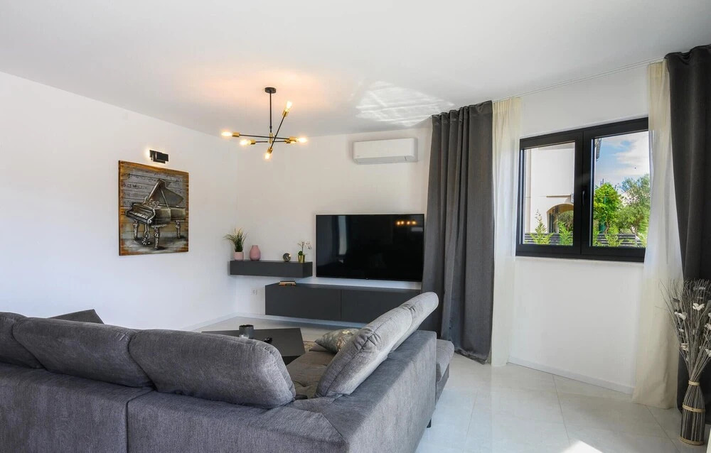 Luxurious Home In Dubrava Kod Sibenika With Sauna