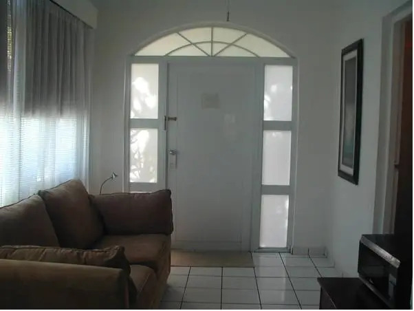 Numero Uno Beach Apartments