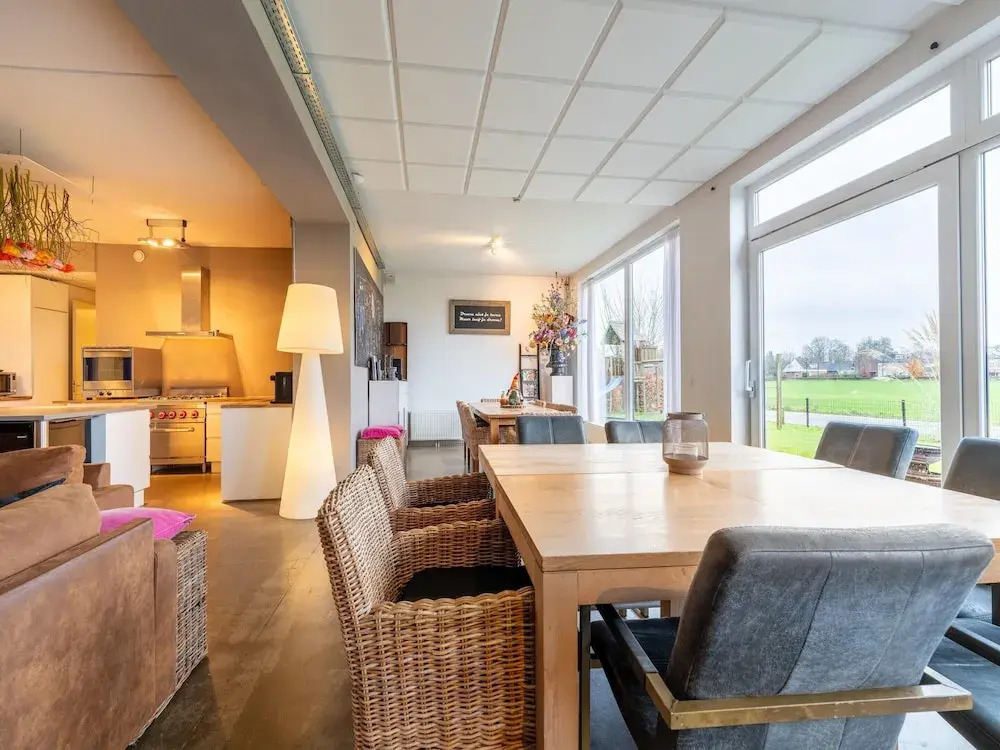 Spacious Group Stay in Teuge With Garden