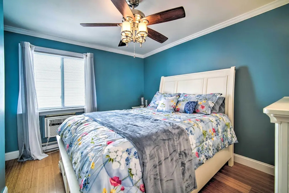 Beautiful Brigantine Condo - Walk to Beach!