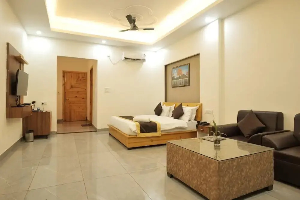 Tiger Eye Resort