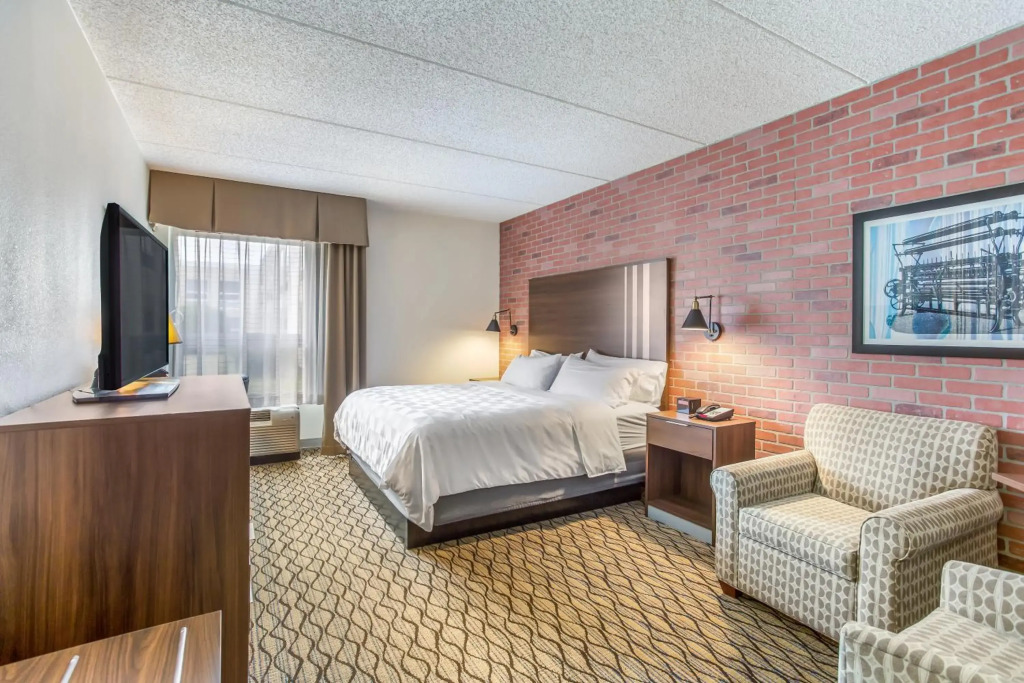 Burrstone Inn, an Ascend Collection Hotel