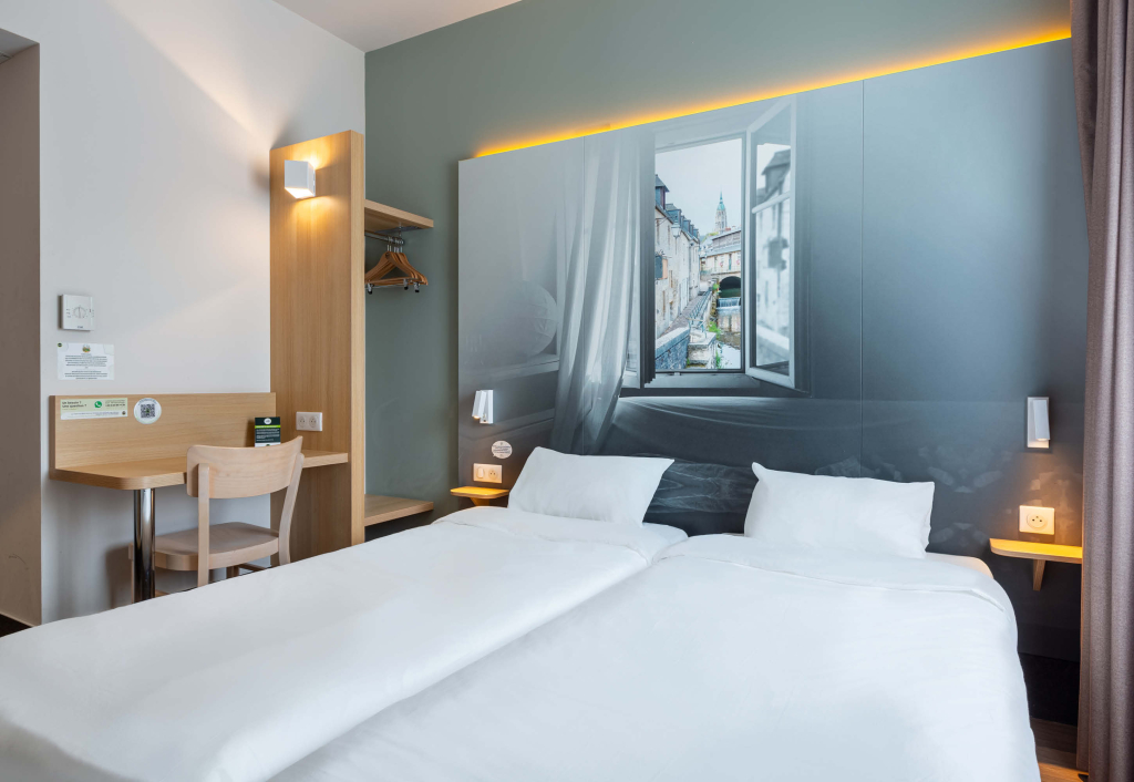 B&B HOTEL CHARTRES Oceane