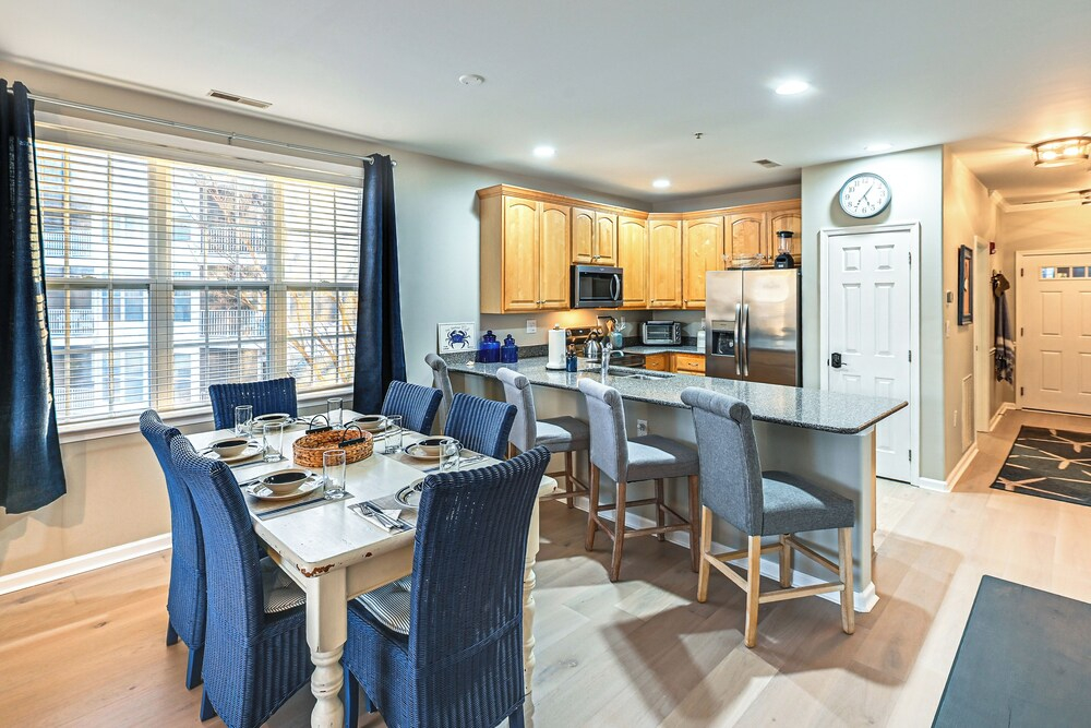 Bay-n-beach! Comfy Coastal Condo in Lewes!