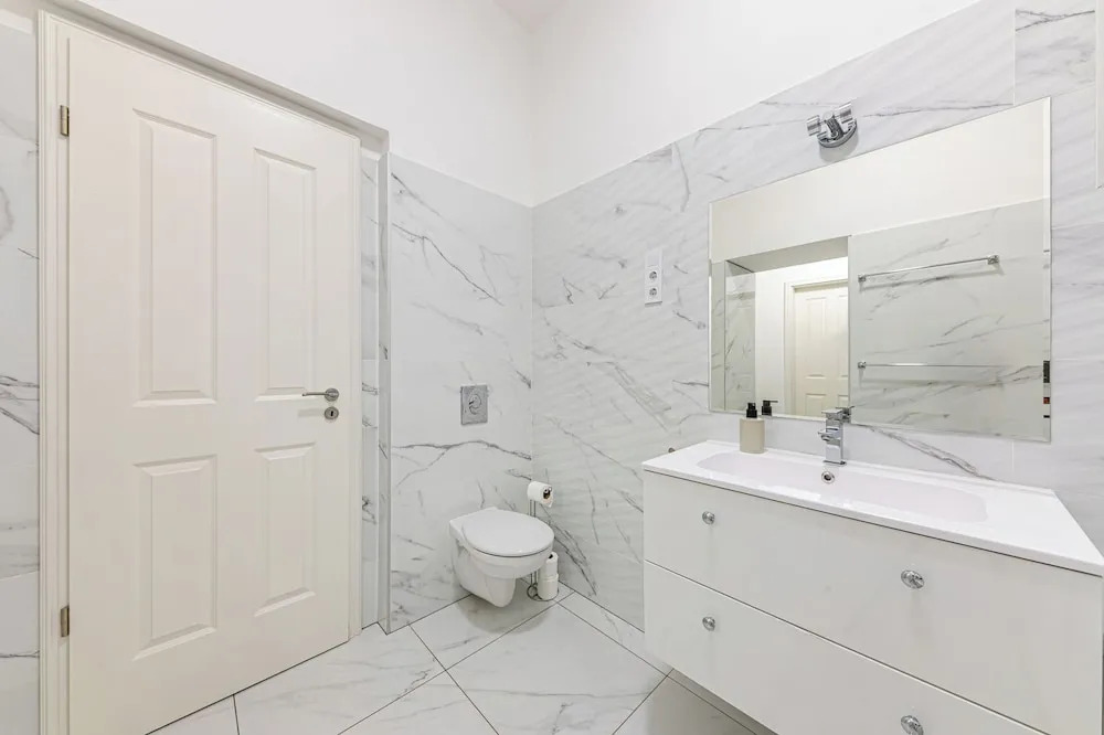 Marble Royal Suite&Studio