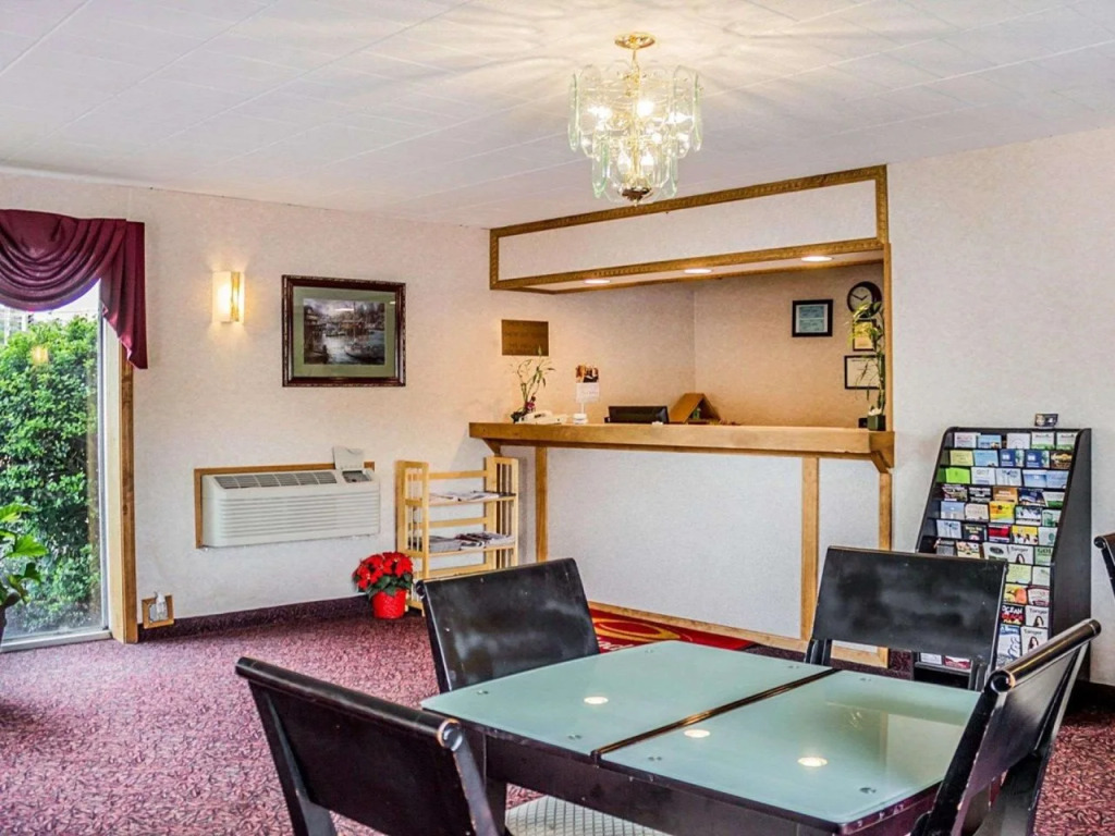 Econo Lodge Mystic