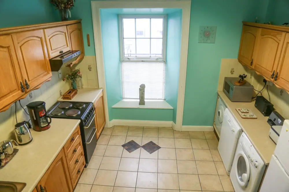 The Silver Teal Apt