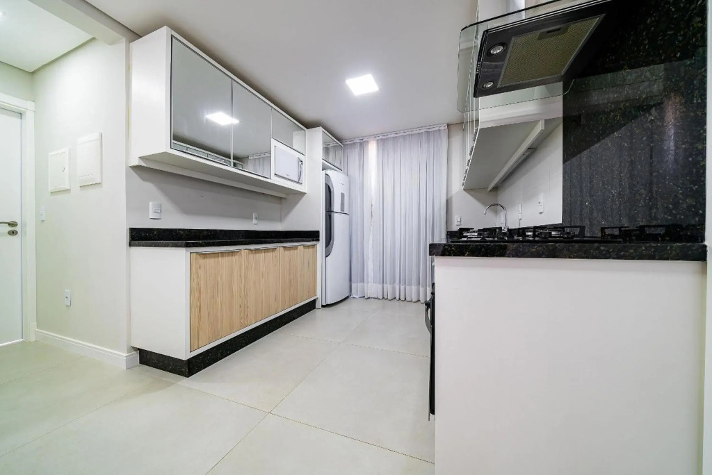 181 - Lindo apartamento 02 suítes em Mariscal