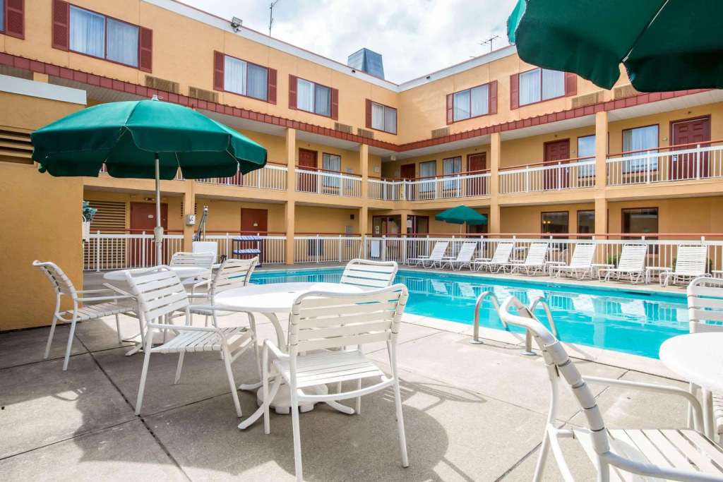 Quality Inn Colchester - Burlington