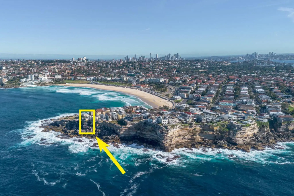 Cliffside: Bondi Beach