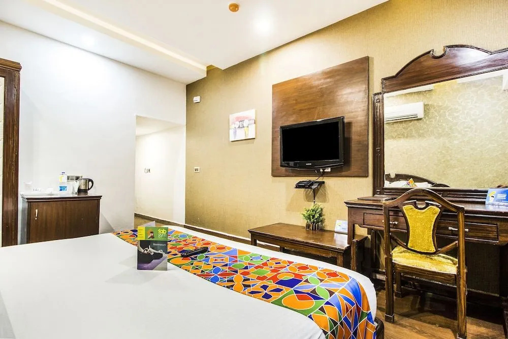 FabHotel Le Monarque Piccadily Chowk