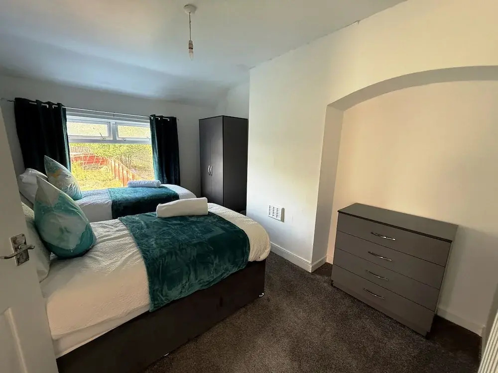 3 Bedroom House Near Arena