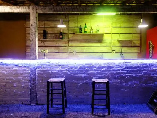 Blanca Hostel & Bar