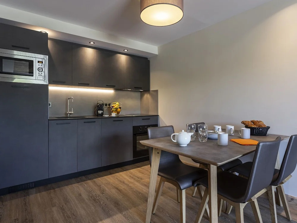 Stylish Apartment Near the Ski-slopes of L'alpe Dhuez