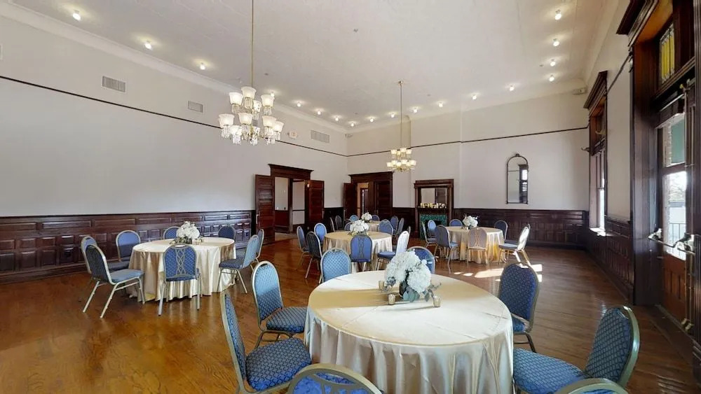 The Fitzpatrick Hotel