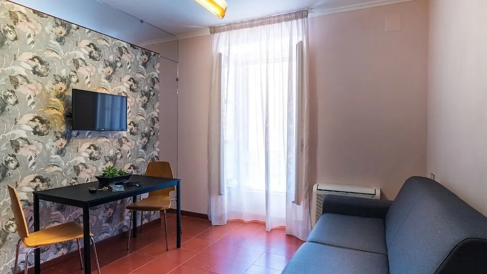 Sabatini 8 Apartments