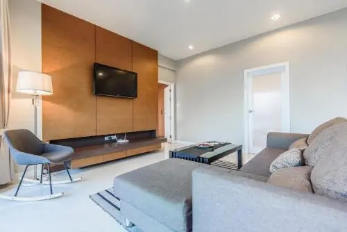 Roomromo Residence by Rompo