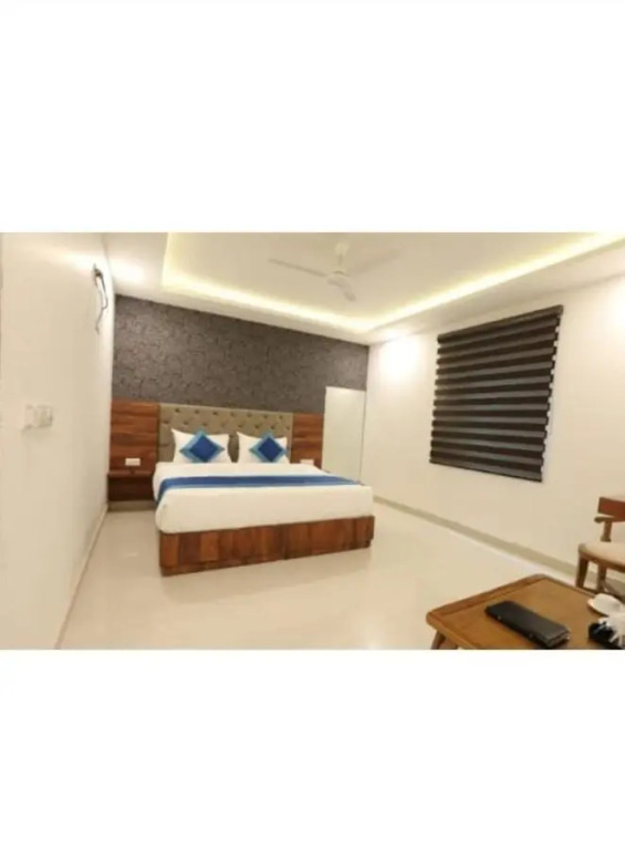 Hotel Deluxe Stay Inn