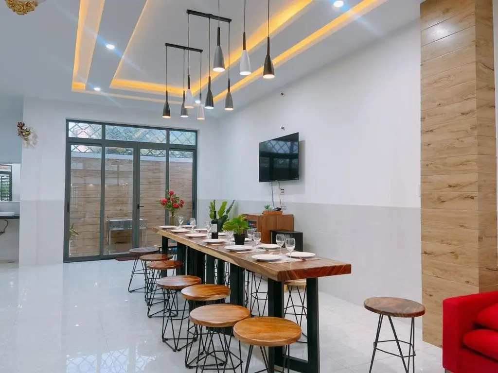 Villa 8PN Nguyễn Hữu Tiến