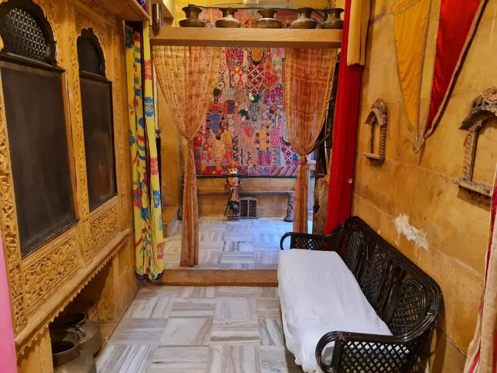 Hotel Shahi Garh
