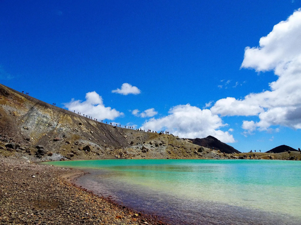 Adventure Lodge and Motels and Tongariro Crossing Track Transport