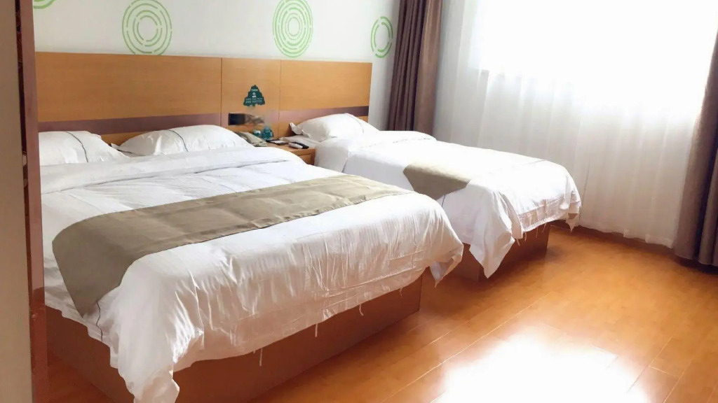 GreenTree Inn Zaozhuang Taierzhuang Ancient City Tourist Service Center Business Hotel