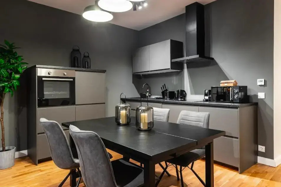 Authentic apartment next to Schwedenplatz