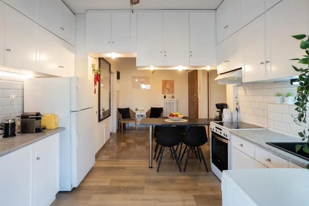 Glyfada golf fourth floor apartment
