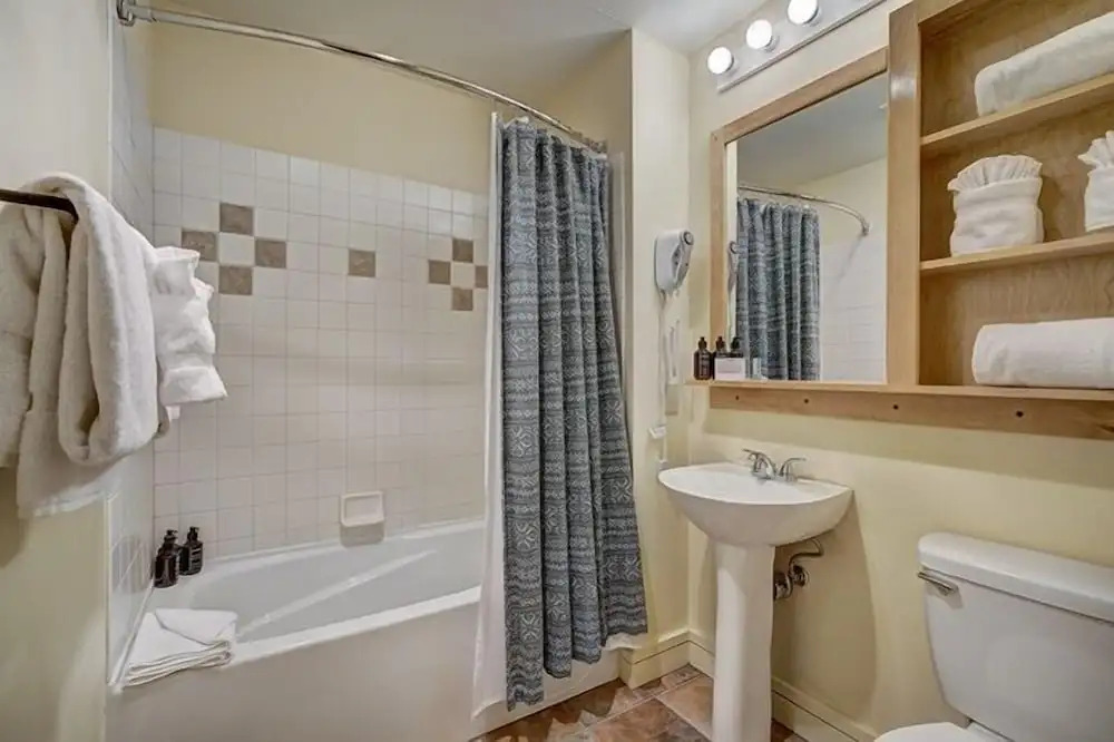 Silver Mill 8173-1br-walk To Slopes! Kids Ski Free! 1 Bedroom Condo by RedAwning