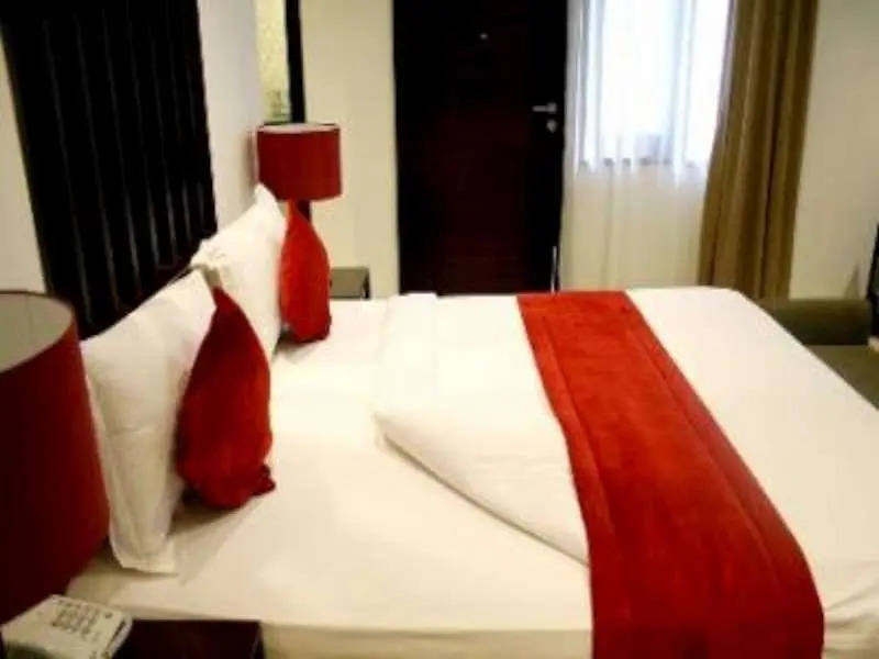 Rumah Nenek Hotel & Restaurant