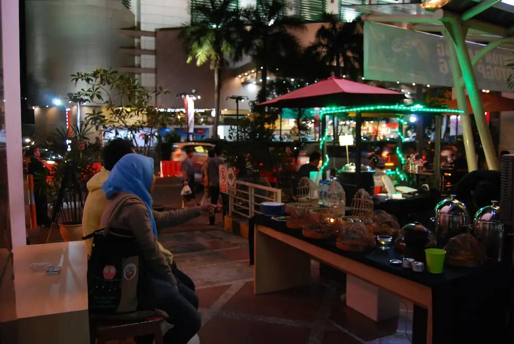 Zuzu Tunjungan Plaza