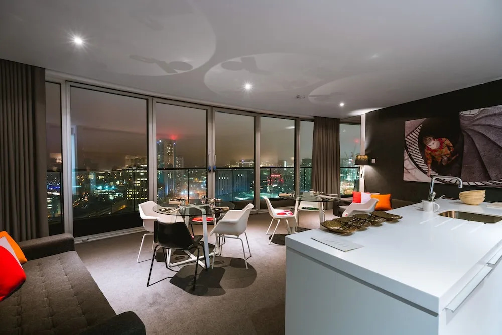 Staying Cool At Rotunda, Birmingham - Serviced Apartments