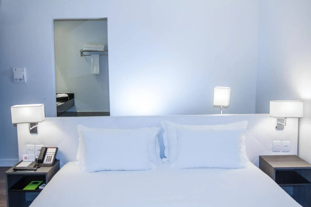 Fratele Business Hotel