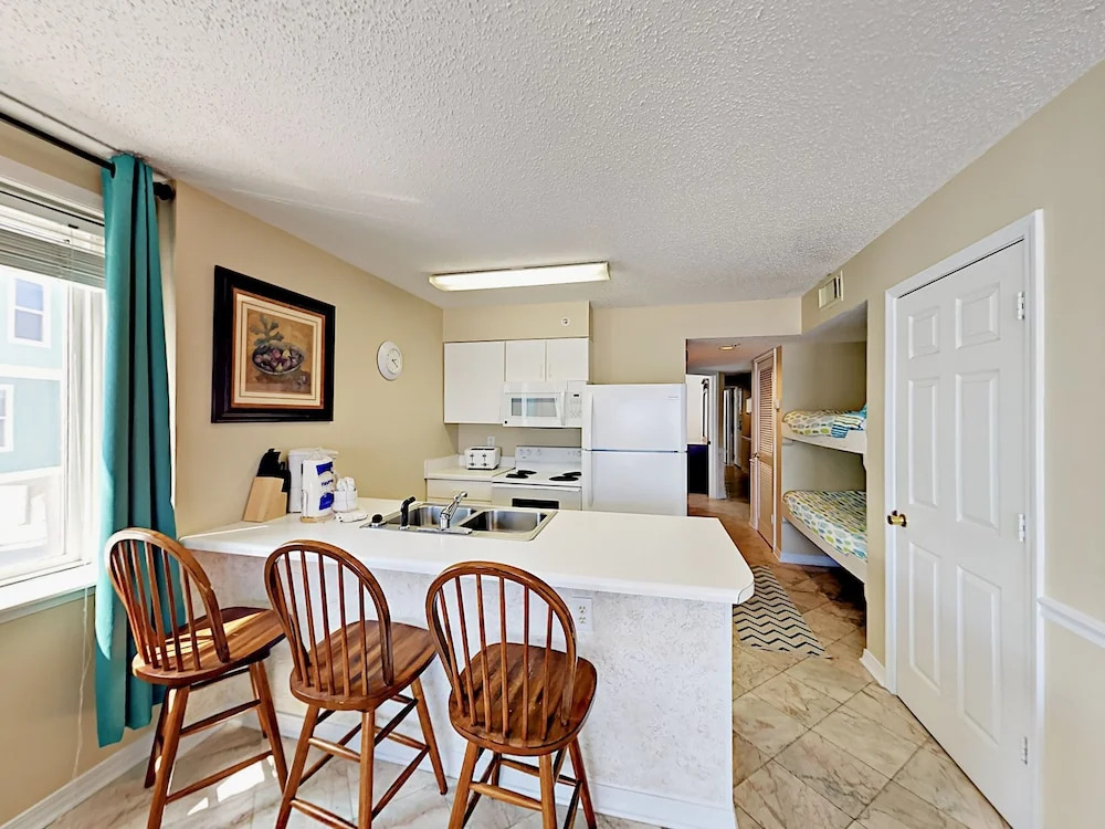 561 East Beach Blvd Condo Unit 208 2 Bedrooms 2 Bathrooms Condo
