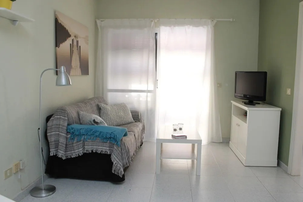 Alquilaencanarias- Medano Apartment Bogavante