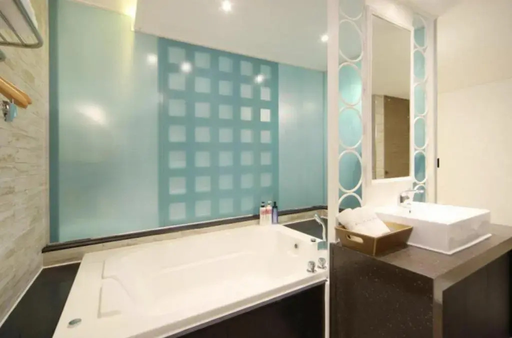 Lovely 3-BHK holiday home with free parking