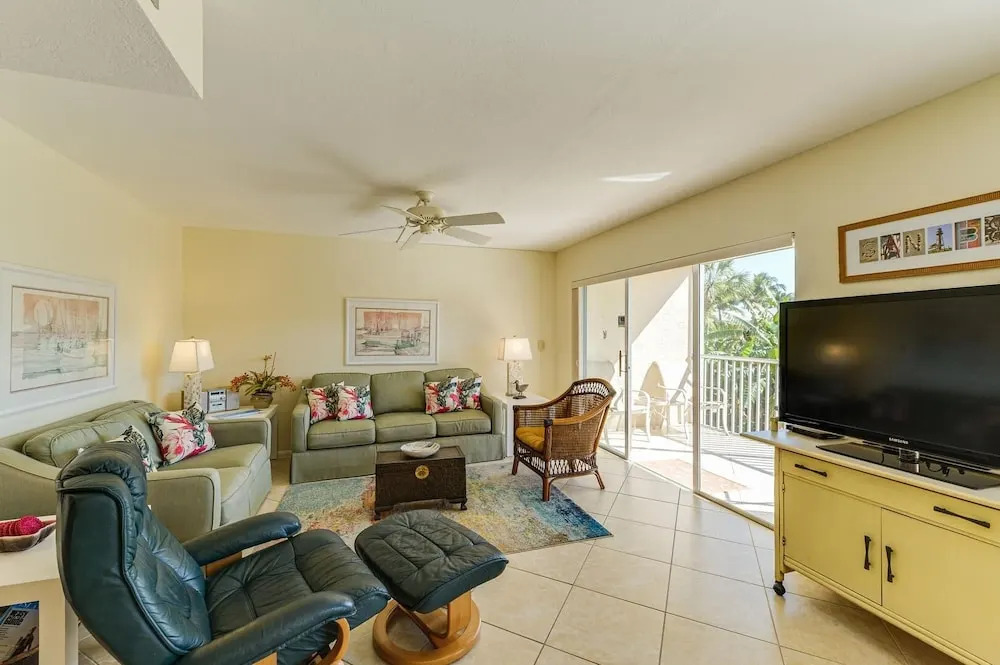 Sanibel Siesta on the Beach Unit 206 2 Bedrooms 2 Bathrooms Condo