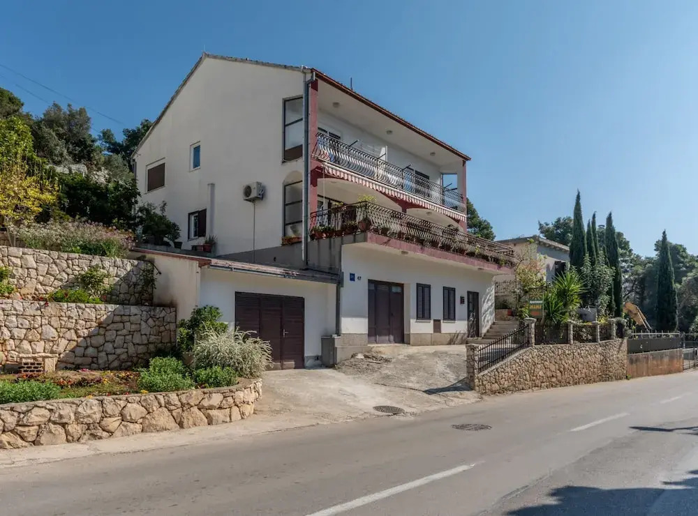 Charming Trogir Apartments with Balcony