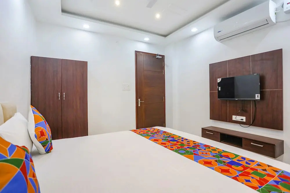 Fabhotel JP Villa - Nr Stadium