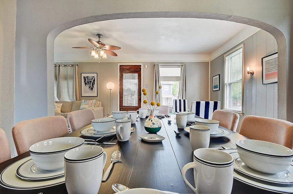 Designer House 5BR! Steps to Downtown/Fountain Sq!