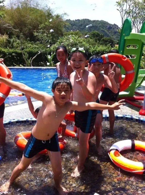 Núi Cấm Resort