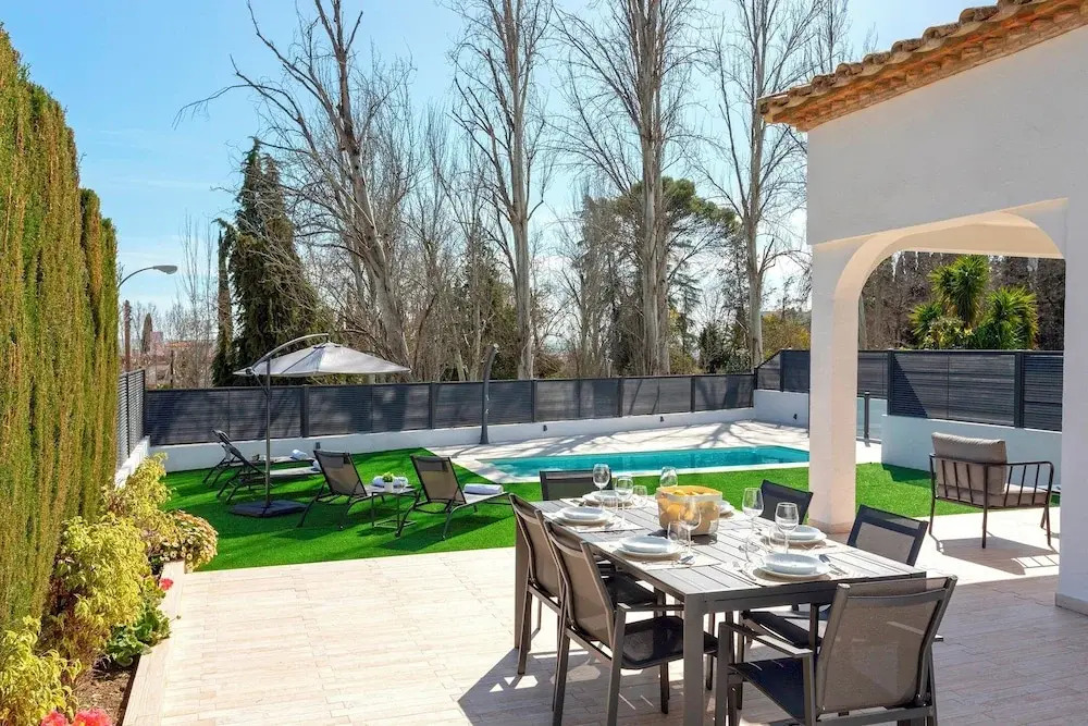 Genteel Home Villa El Brillante