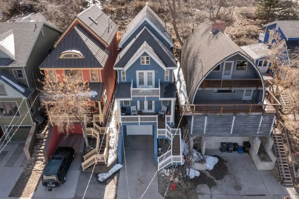 Woodside Ave in Park City