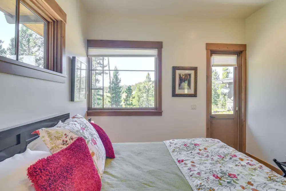 Cozy Fraser Cabin w/ Views & Moose Sightings
