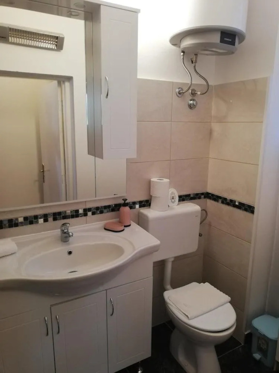 Apartments Poretti for 2,in Center Parking Free in the yard,6 min beach walk