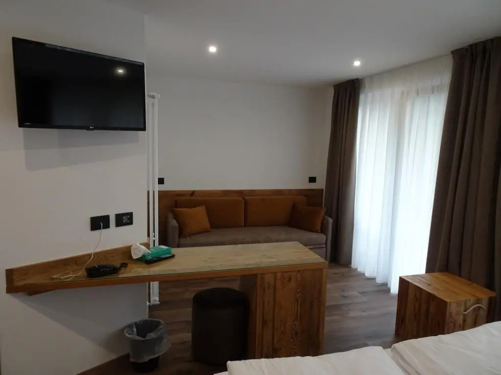 Active Alm Hotel