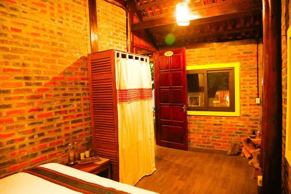 Bis House